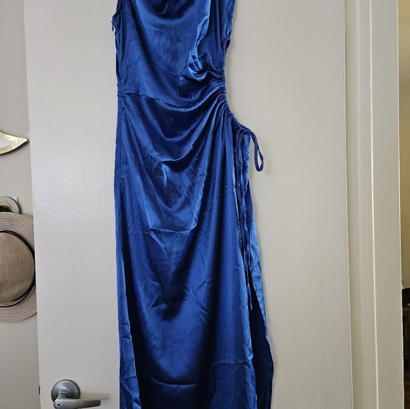 *NWT* One Shoulder Cutout Dress - Picture 2 of 3